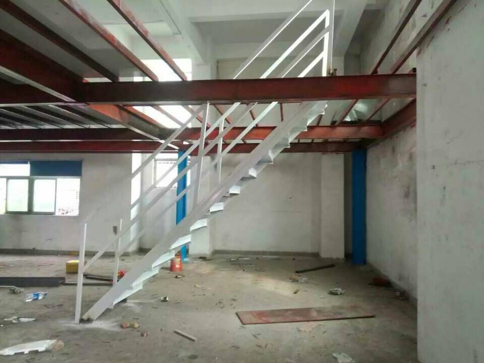 鋼結(jié)構(gòu)閣樓